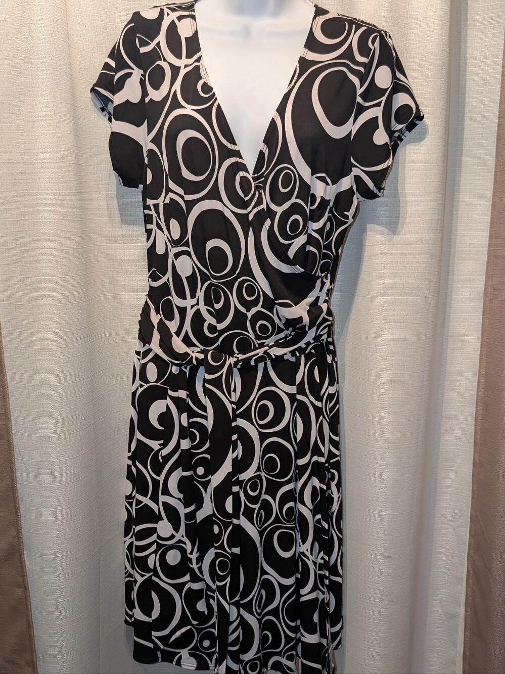 AB Studio Black and White Circular Print Midi Dress